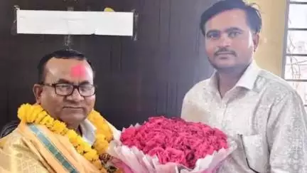 सेनगाव: पंचायत समितीचे नवनियुक्त गटविकास अधिकारी कांबळे यांचा शरद पवार गटाच्या वतीने सत्कार
