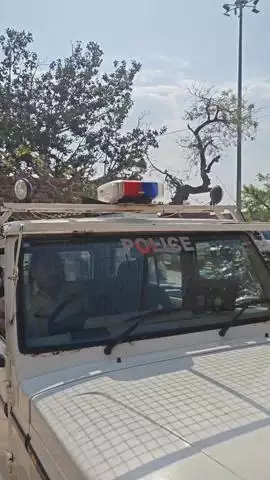 नदबई: गांव कटारा में घर की छत पर कपड़े सुखाने गई महिला अचानक असंतुलित होकर नीचे गिरी, मौत हुई