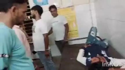 नारायणपुर: भैया डीह के पास सड़क दुर्घटना में पाँच लोग घायल, सीएचसी नारायणपुर में उपचार जारी
