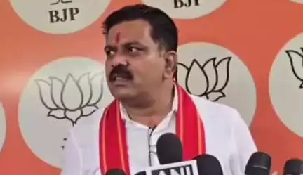 पंडरिया: डिप्टी सीएम विजय शर्मा ने धारा 370 को लेकर कांग्रेस पर साधा निशाना, पूछा- कांग्रेस ने क्यों इसे छाती से लगाकर रखा