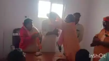 बिक्रमगंज: बिक्रमगंज प्रखंड मुख्यालय में स्थित कक्ष में प्रखंड क्रियान्वयन समिति की बैठक हुई