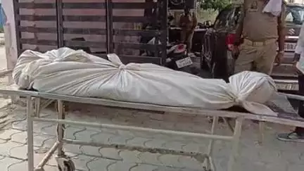 फतेहपुर: कल्यानपुर के करनपुर में घरेलू कलह के चलते युवक ने फाँसी लगाई, मौत परिजनों का बुरा हाल, पुलिस ने कराया पोस्टमार्टम