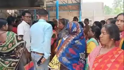 কালনা ২: বড় বহরকুলি, সিমলা এলাকায় তীব্র জলকষ্ট, কালনা ২ BDO অফিসে বিক্ষোভ গ্রামবাসিদের #jansamasya