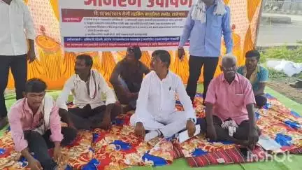 राळेगाव: घरकुल लाभार्थ्यांना मोफत रेती द्या पळसकुंड येथील सरपंचाचे तहसील कार्यालयासमोर उपोषण #jansamasya
