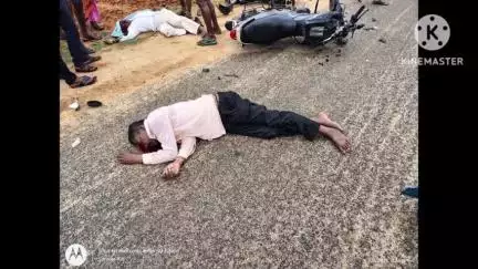 శాలిగౌరారం: వద్దిపాముల భైరవునిబండ రోడ్డులో ఎదురెదురుగా రెండు బైకులు ఢీ మాజీ సర్పంచ్ మృతి