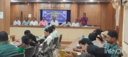 ଚମ୍ପୁଆ: ଚମ୍ପୁଆ ବ୍ଲକ କାର୍ଯ୍ୟାଳୟ ପରିସରରେ ବ୍ଲକ ସ୍ତରୀୟ ବିକାଶ ମେଳା ପ୍ରସ୍ତୁତି ବୈଠକ ଅନୁଷ୍ଠିତ