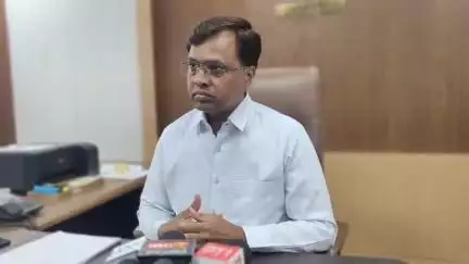 बैतूल नगर: मुलताई में अवैध मदरसे पर प्रशासन की बड़ी कार्रवाई, बुलडोजर से हटाया गया अतिक्रमण: कलेक्टर