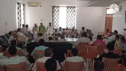 पटेढ़ी बेलसर: वैशाली विधानसभा क्षेत्र से पूर्व शिक्षा मंत्री वृषिण पटेल की उम्मीदवारी तय, नगवां में की बैठक