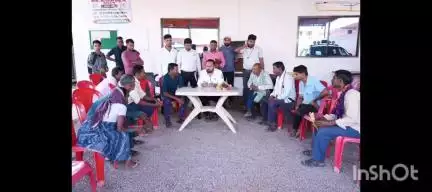 बेमेतरा: बेमेतरा विधायक कार्यालय में विधायक दीपेश साहू ने जोहर भेंट कार्यक्रम के तहत लोगों से मुलाकात कर उनकी समस्याएं जानी