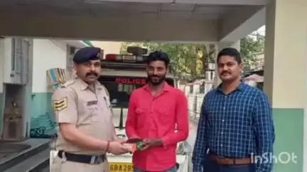 डेरा गोपीपुर: पुलिस थाना देहरा के कर्मचारियों ने गुम हुए मोबाइल फोन को ढूंढकर असल मालिक के हवाले किया