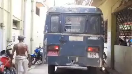 রানাঘাট ১: শান্তিপুর পাওয়ার হাউজে ভাঙচুর চালানোর অভিযোগে গ্রেফতার 9 অভিযুক্তকে জামিনে মুক্তি দিলো রানাঘাট আদালত