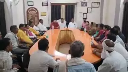 नौगांव: नवागत सीएमओ रामस्वरूप अवस्थी ने नगर पालिका सीएमओ का पदभार संभाला