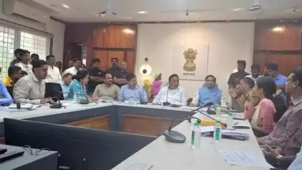 सातारा: फाशीचा वड असणाऱ्या ठिकाणला राज्य स्मारक करण्यासाठी प्रस्ताव पाठवा; सांस्कृतिक कार्य मंत्री ॲड. आशिष शेलार यांचे निर्देश