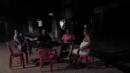 सिराथू: दारानगर इलाके में बिजली कटौती की समस्या से जूझ रहे लोग गर्मी से बदहाल रात में घर से बाहर निकलने को मजबूर #jansamasya