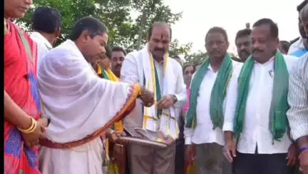 రాష్ట్రంలోని రైతులకు అండగా కూటమి ప్రభుత్వం: జనార్ధన వరంలో రాష్ట్ర మంత్రి కొలుసు పార్థసారథి