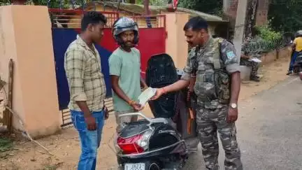 रनियां: तोकेन पुलिस पिकेट के पास दो और चार पहिया वाहनों के लिए जांच अभियान चलाया गया