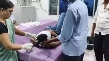 मोहनिया: सकरी पोस्ट ऑफिस के पास बाइक और ट्रैक्टर के बीच हुई भिड़ंत, एक वृद्ध की मौत और एक युवक घायल