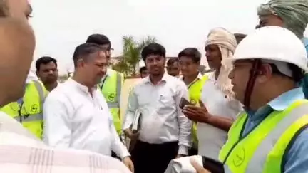 बबेरू: खटान जल परियोजना का केंद्रीय संयुक्त सचिव ने किया निरीक्षण, विभागीय अधिकारियों को लगाई फटकार