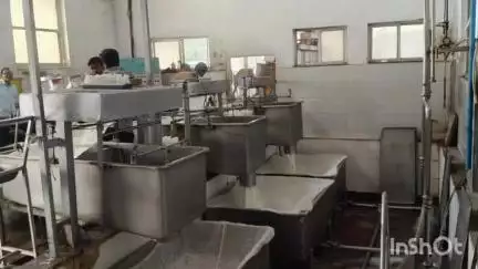 भंडारा: दाभा जमणी येथे किसान दुग्ध संघाची खासदार डॉ प्रशांत पडोळे यांनी केली पाहणी