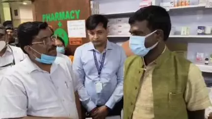 कांके: उपायुक्त ने किया सदर अस्पताल का निरीक्षण, मरीजों से मिलकर जाना हालचाल और सुनी समस्याएं
