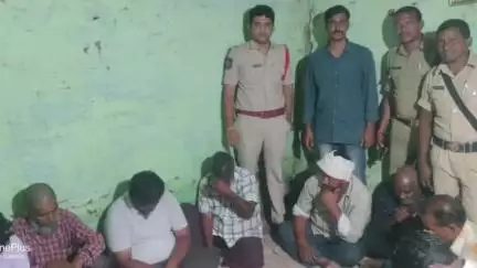 నిజామాబాద్ సౌత్: గౌతమ్ నగర్ లో పేకాట స్థావరంపై మూడవ టౌన్ పోలీసుల దాడులు, 10 మంది అరెస్ట్