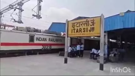 इटारसी: इटारसी रेलवे जंक्शन पर 1 जुलाई से तत्काल टिकट बुकिंग में बड़ा बदलाव, आधार और ओटीपी से होगी बुकिंग