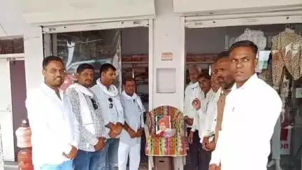अकलेरा: असनावर में कांग्रेस कार्यकर्ताओं ने स्व. राजेश पायलट की 25वीं पुण्यतिथि मनाई, श्रद्धा सुमन अर्पित किए