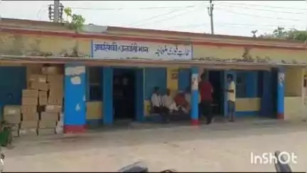 मधेपुर: गढ़गांव पंचायत के असुरगढ़ घाट के पास ठेले के नीचे दबकर गणेशपुर के ठेला चालक की मौत