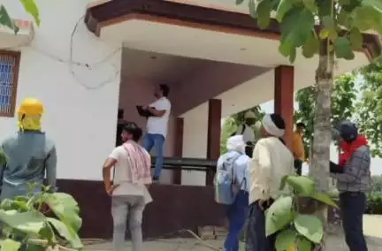 राजातालाब: राजातालाब क्षेत्र में बिजली विभाग के काबिंग अभियान से बिजली चोरी करने वालों में मचा हड़कंप