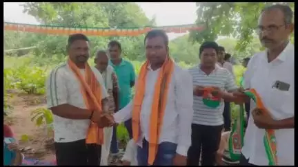 ଛେଣ୍ଡିପଦା: ବରସାହି ଗ୍ରାମ ପଞ୍ଚାୟତ ଠାରେ ବିଜେପିର ସାଙ୍ଗଠନିକ ବୈଠକ ଓ କର୍ମକର୍ତା ଚୟନ l
