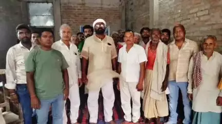 गोगरी: कानू अधिकार रैली की तैयारी में कानू समाज, गोगरी प्रखंड के गांवों का नेताओं ने किया दौरा