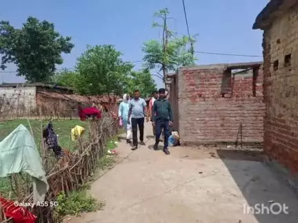 सतगावां: आवास निर्माण कार्य समय पर पूरा करने का दिया गया निर्देश