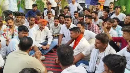 गंगधार: भैंसोदामंडी में कॉलेज ने छात्रों को थमाए फर्जी चेक, छात्रों ने कॉलेज का किया घेराव व धरना प्रदर्शन