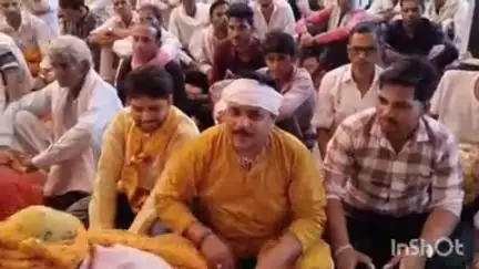 करेरा: सिरसौद ग्राम के खेड़ापति बड़ी माता मंदिर में भागवत कथा के अंतिम दिन श्रीकृष्ण और सुदामा चरित्र की कथा सुनाई गई
