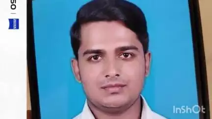 पडरौना: धर्मपुर पर्वत की झाड़ियों में मिला एक युवक का शव, परिजनों ने हत्या का लगाया आरोप