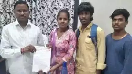 జనగాం: దేవరూప్పులలో ప్రైవేటు పాఠశాల పై చర్యలు తీసుకోవాలని డీఈవో కు ఎస్ఎఫ్ఐ వినతిపత్రం