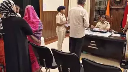 मोतिहारी: एसपी ने जिला कार्यालय में की जनसुनवाई, लोगों की सुनीं समस्याएं