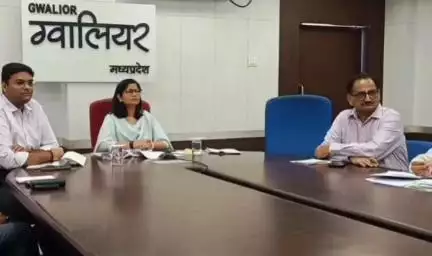 तानसेन: कलेक्ट्रेट में वीडियो कॉन्फ्रेंसिंग से राजस्व प्रकरणों की समीक्षा, आरआई ट्रेनिंग सेंटर को और बेहतर बनाया जाएगा