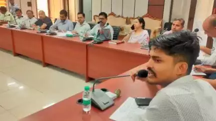 सहारनपुर: नगरायुक्त ने उद्योग बंधु की बैठक में उद्यमियों की समस्याएं सुनी, बंदरों को पकड़ने के लिए एक और टीम लगाने का दिया निर्देश
