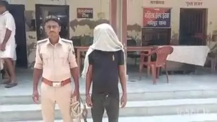 मधेपुर: महिसाम गांव में 17 लीटर देसी शराब के साथ मधेपुर पश्चिमी का एक शराब धंधेबाज गिरफ्तार, न्यायिक हिरासत में भेजा गया