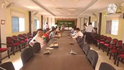 ବାଲିଗୁଡା: ବାଲିଗୂଡା ପଞ୍ଚାୟତସମିତା କାର୍ଯ୍ୟାଳୟ ଠାରେ ବିକାଶ ରଥ ଭ୍ରମଣ ନିମନ୍ତେ ପ୍ରସ୍ତୃତି  ବୈଠକ