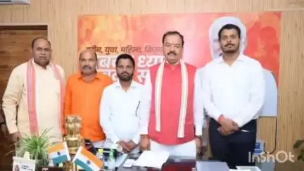 रामनगर: रामनगर के पूर्व विधायक शरद अवस्थी ने रामनगर विधानसभा के विकास के लिए प्रदेश के उपमुख्यमंत्री से की मुलाकात