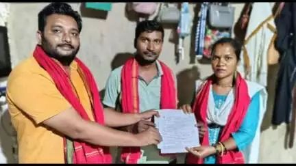 एटापल्ली: एटापल्ली शहरात भाकपाला नवी ताकद -तेजस गुज्जलवार शहर सचिव, अश्विनी गुज्जलवार NFIW महिला फेडरेशन तालुका अध्यक्षपदी निवळ
