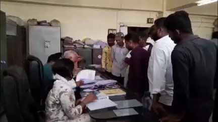 હિંમતનગર: સાબરકાંઠા જિલ્લાની ગ્રામ પંચાયતોની આખરી ચિત્ર સ્પષ્ટ:તાલુકાનું ઠુમરા ગ્રામ પંચાયત થયું સમરસ.