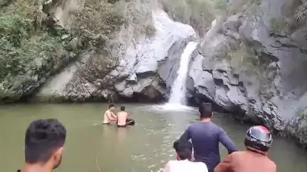 चम्बा: शहर के ठीक सामने रावी के साथ लगते टापू के पीछे ओडरा खड्ड में घूमने निकले 2 युवकों की डूबने से हुई मौत
