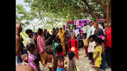 धरहरा: लालू प्रसाद यादव का जन्मदिन सद्भावना दिवस के रूप में मनाया गया, महादलित टोले में हुआ सामूहिक भोज