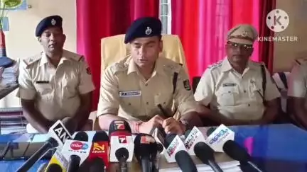 ଫୁଲବାଣୀ ସହର: ଫୁଲବାଣି ସଦର ଥାନା ରେ SDPO ଶୁଭ୍ର ଜିତ ଙ୍କ ସାମ୍ବାଦିକ ସମ୍ମିଳନି