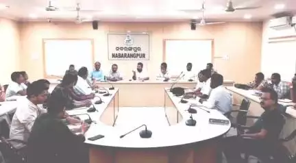 ନବରଙ୍ଗପୁର ପୋଲିସ ଷ୍ଟେସନ: ନବରଙ୍ଗପୁର ଜିଲ୍ଲାପାଳଙ୍କ କାର୍ଯ୍ୟାଳୟରେ ବିକାଶ ମେଳା-୨୦୨୫ ପାଇଁ ଏକ ପ୍ରସ୍ତୁତି ବୈଠକ ଅନୁଷ୍ଠିତ