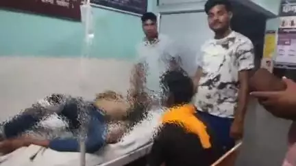 रफीगंज: रफीगंज के शिवगंज पथ पर रेगनियां पेट्रोल पंप के पास दो बाइकों में हुई आमने-सामने टक्कर, एक युवक गंभीर रूप से घायल