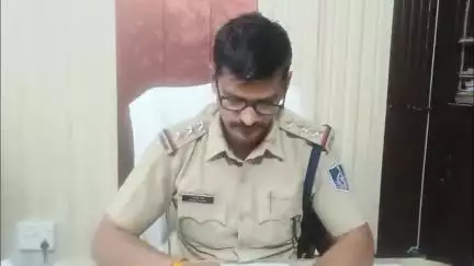 छतरपुर नगर: दबंगों ने दिव्यांग दलित जिला पंचायत सदस्य पर किया हमला, पब्लिक ऐप की खबर के बाद सिविल लाइन थाने में FIR दर्ज